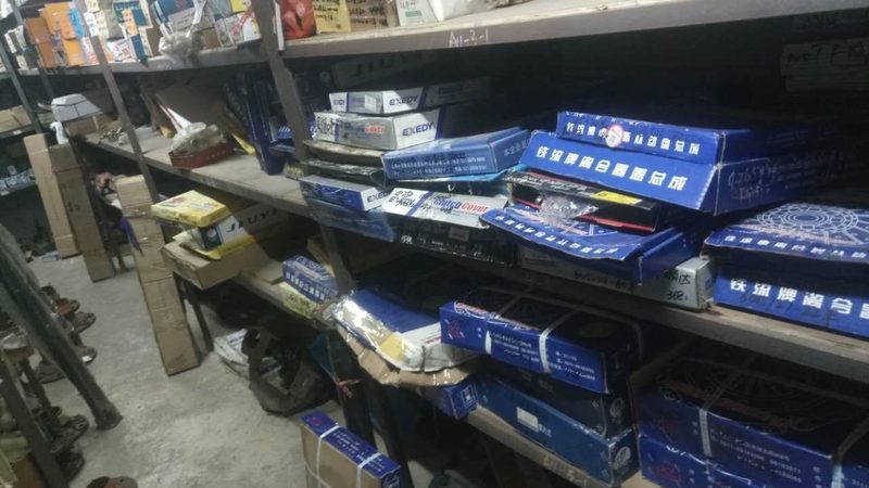 挖掘机底盘配件安装步骤详解